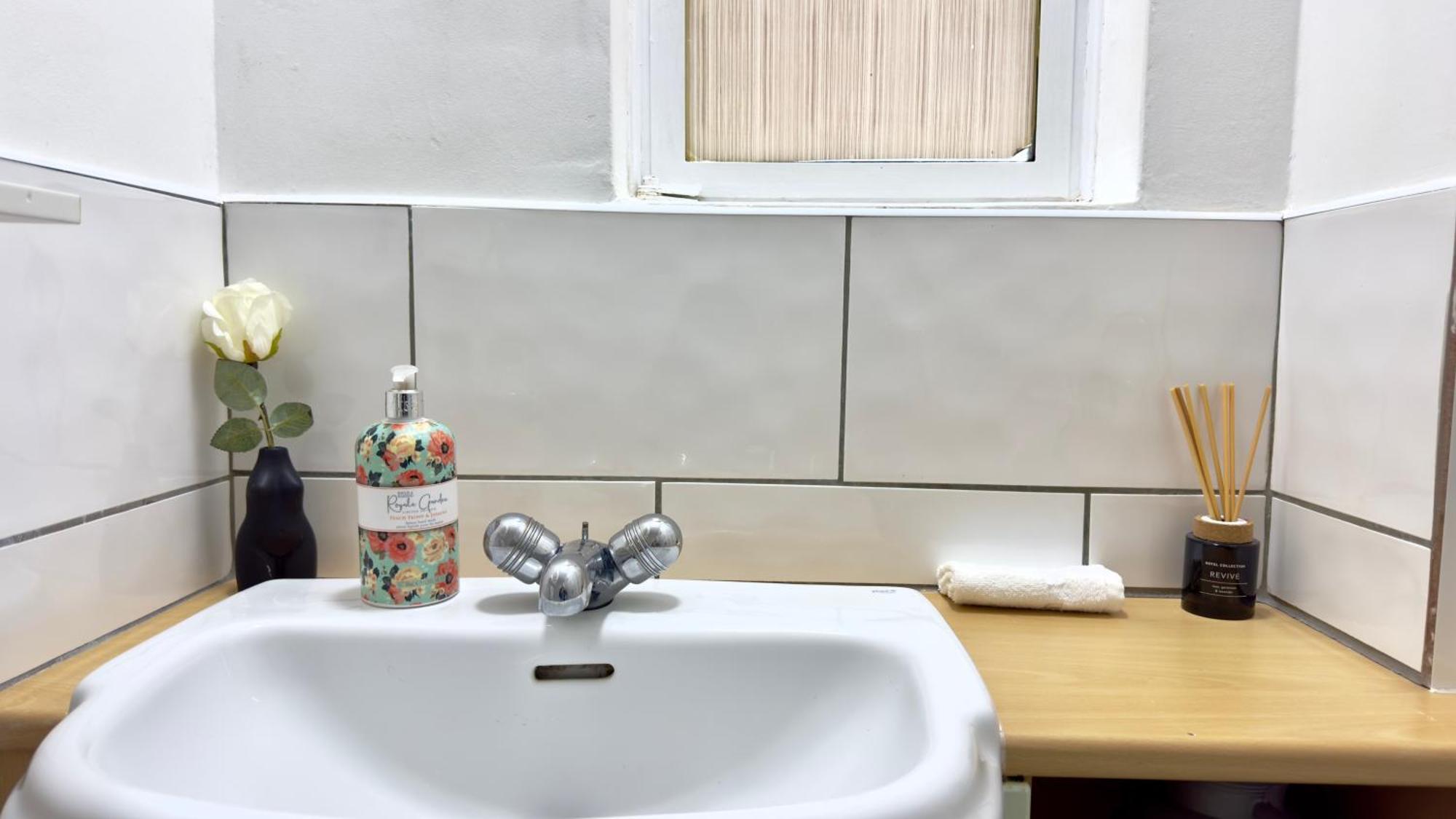 The Queens Palace 1 Bedroom By Wild * Londra